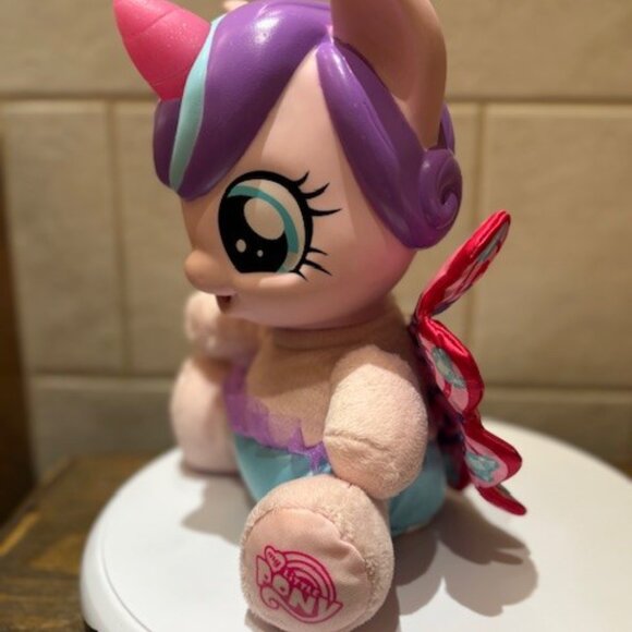 My Little Pony 2015 Baby Flurry Heart Princess Unicorn Talks & Lights up Plush - Picture 6 of 8